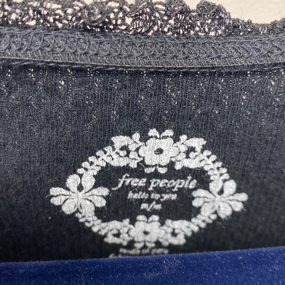 Free People Black Lace Trim Top. Size Medium. - Picture 6 of 8